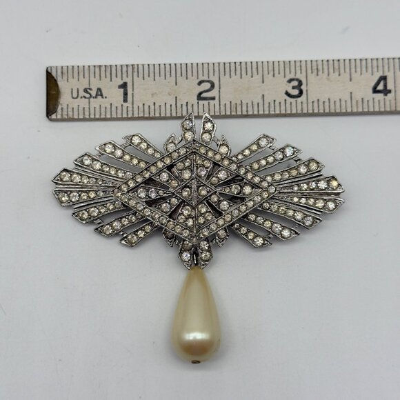 Vintage Art Deco Style Rhinestone Pearl Brooch Pin Teardrop Dangle Accent - Picture 6 of 7